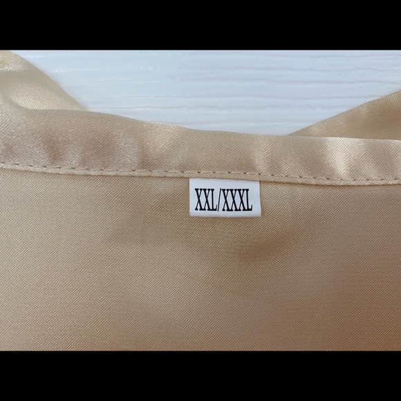 Satin Robe - Picture 2 of 5